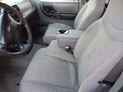 Used 2002 Ford Ranger XLT image 17