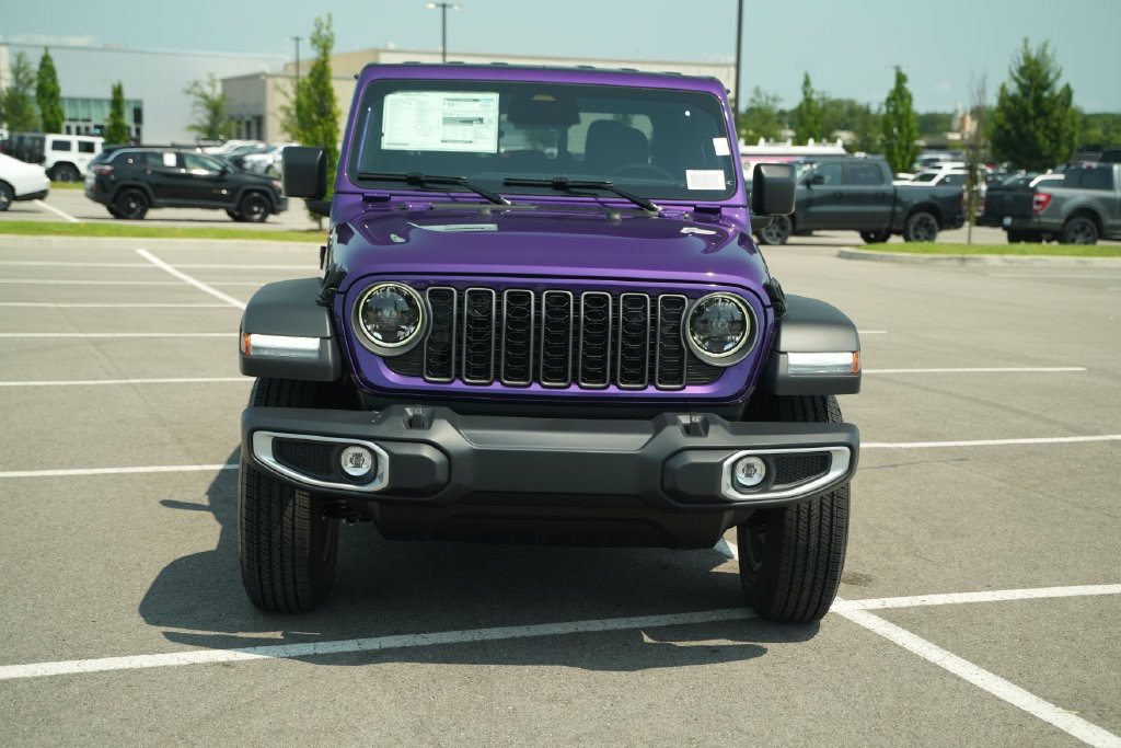 New 2026 Jeep Gladiator Sport AWD/4WD image 2
