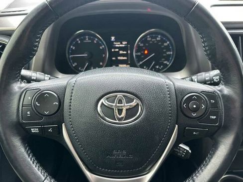 Used 2018 Toyota RAV4 Limited image 22