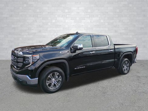 Used 2025 GMC Sierra 1500 SLT image 8