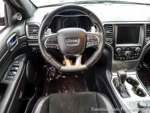 Used 2017 Jeep Grand Cherokee SRT AWD/4WD image 16