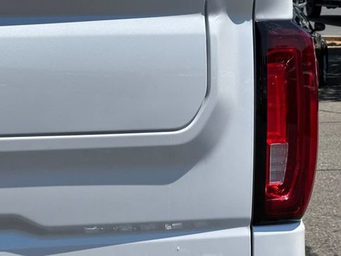 Used 2022 GMC Sierra 1500 Denali w/ Denali Reserve Package AWD/4WD image 52