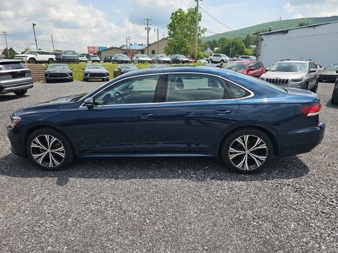 Used 2021 Volkswagen Passat 2.0T SE FWD image 7