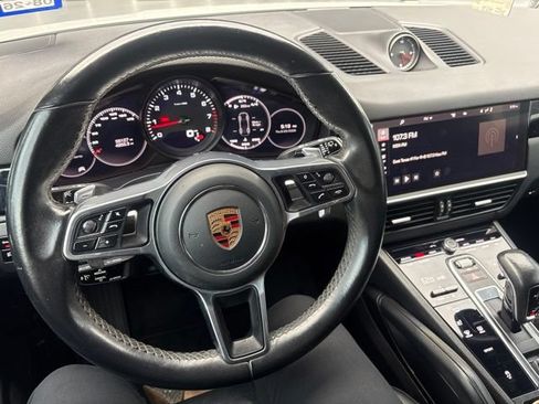 Used 2020 Porsche Cayenne AWD/4WD image 3