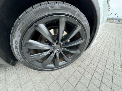 Used 2020 Tesla Model X Long Range AWD/4WD image 29