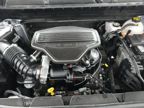 Used 2023 GMC Acadia AT4 w/ Technology Package AWD/4WD image 39