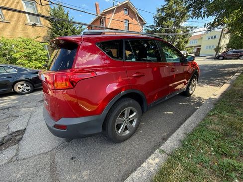 Used 2015 Toyota RAV4 XLE AWD/4WD image 3