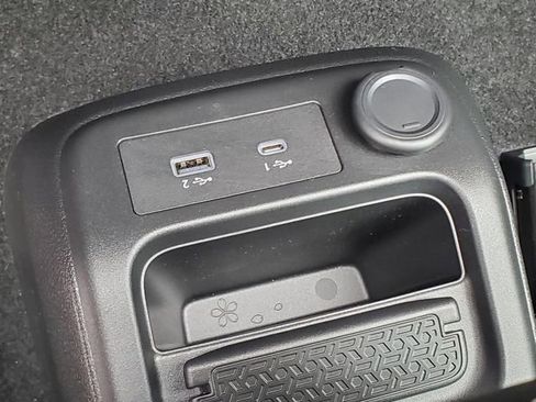 Certified 2023 Nissan Ariya FWD image 26