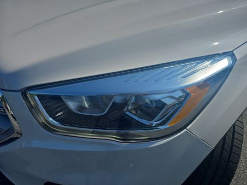 Used 2018 Ford Escape SEL w/ Ford Safe & Smart Package AWD/4WD image 30