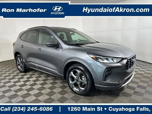 Used 2023 Ford Escape ST-Line image 1