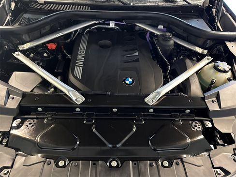 Used 2024 BMW X6 xDrive40i image 11