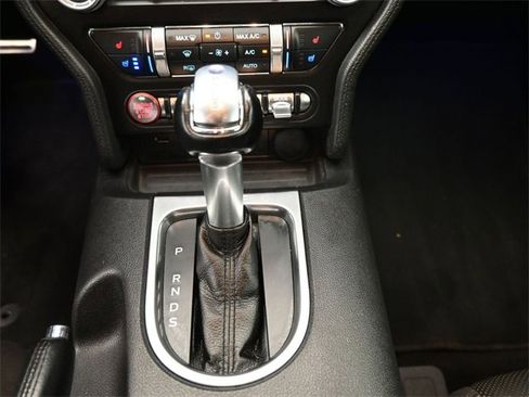 Used 2020 Ford Mustang Premium image 4