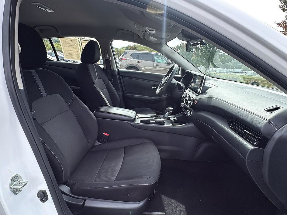 Certified 2025 Nissan Sentra SV FWD image 25