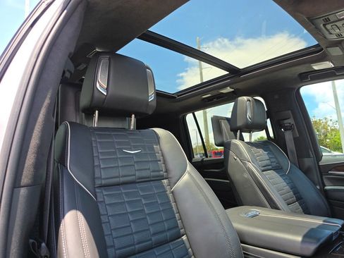 Used 2022 Cadillac Escalade ESV Sport Platinum w/ LPO, ONYX Package RWD image 16