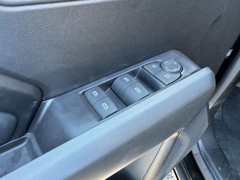 New 2024 Chevrolet Colorado LT w/ LT Convenience Package image 11