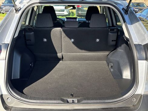 Used 2025 Toyota RAV4 LE image 31
