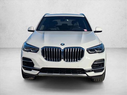 Certified 2023 BMW X5 sDrive40i w/ Parking Assistance Package image 2