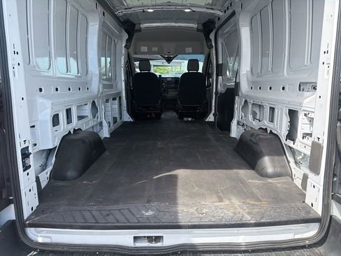 Used 2023 Ford Transit 250 Medium Roof AWD image 22