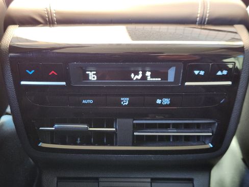 Certified 2023 Acura MDX SH-AWD w/ Technology Package image 24