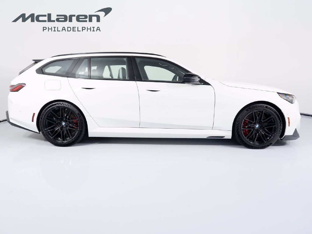 Used 2026 BMW M5 Touring w/ M Driver's Package AWD/4WD image 4