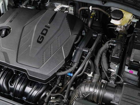 Certified 2025 Kia Sorento S FWD image 27