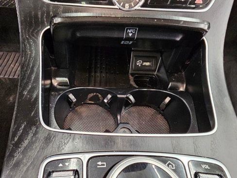 Used 2018 Mercedes-Benz E 300 4MATIC image 19