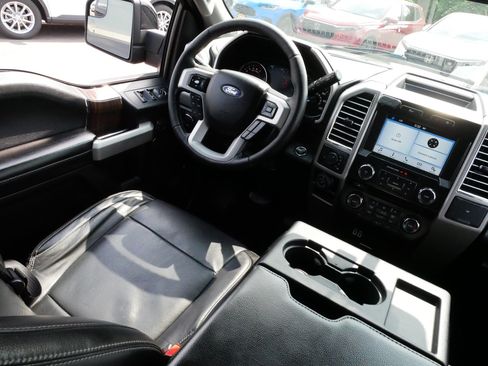 Used 2016 Ford F150 Lariat w/ Trailer Tow Package AWD/4WD image 3