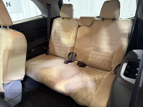 Used 2020 Honda Pilot LX image 11