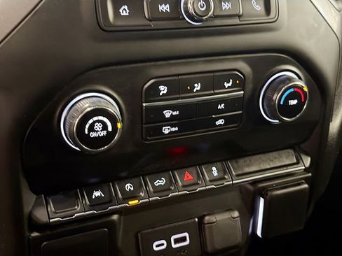 Certified 2023 Chevrolet Silverado 1500 Custom image 15