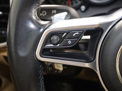 Used 2017 Porsche Cayenne Platinum Edition AWD/4WD image 38