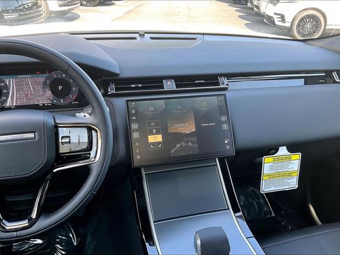 New 2026 Land Rover Range Rover Velar S AWD/4WD image 9