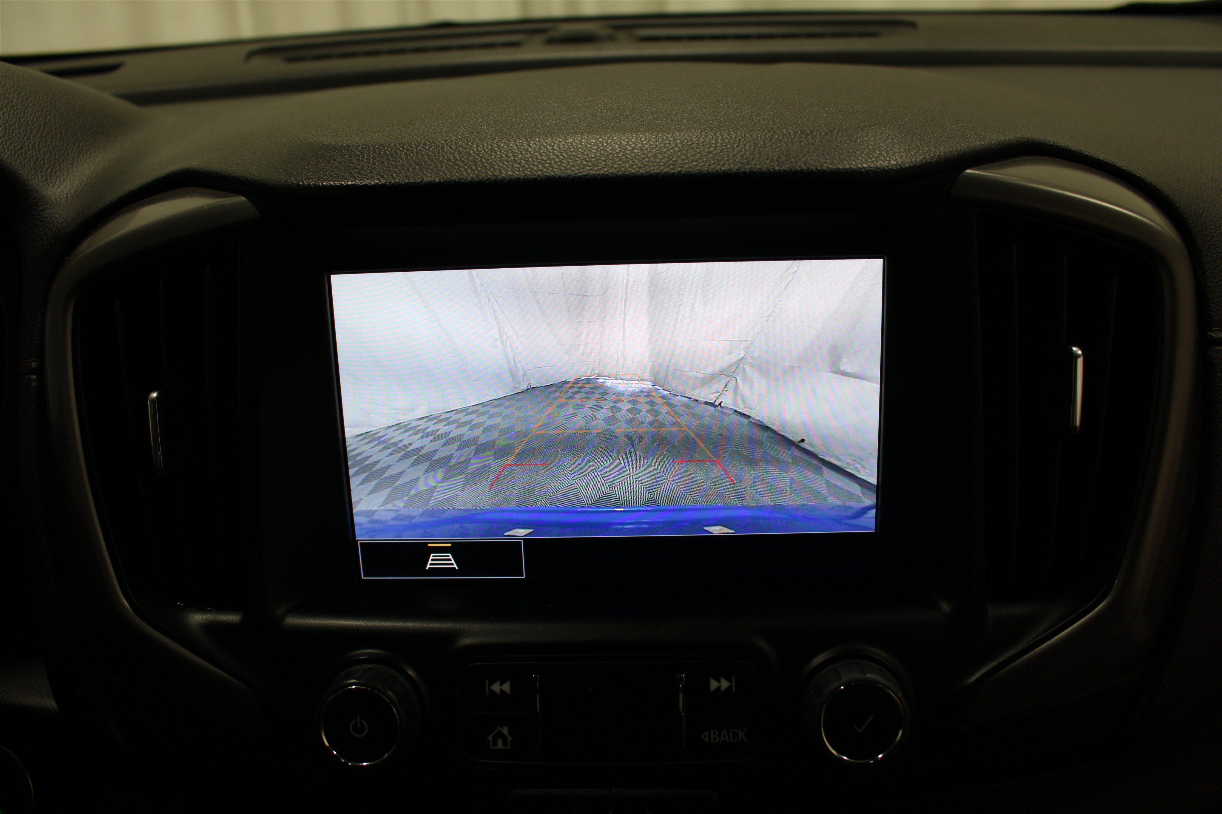 Used 2024 GMC Terrain AT4 AWD/4WD image 17
