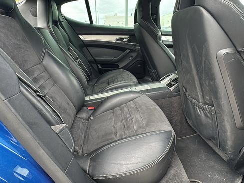 Used 2015 Porsche Panamera GTS image 24