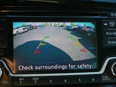 Used 2018 Nissan Sentra SV image 27