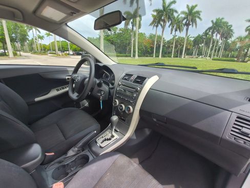 Used 2011 Toyota Corolla S FWD image 31