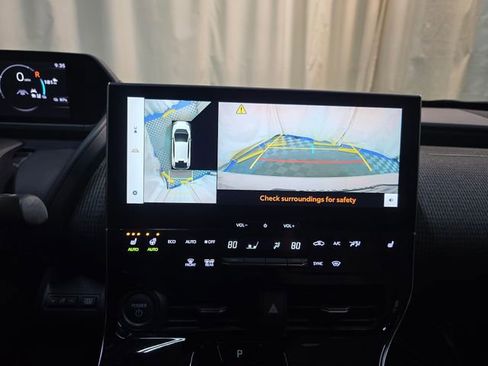 Used 2023 Subaru Solterra AWD image 22