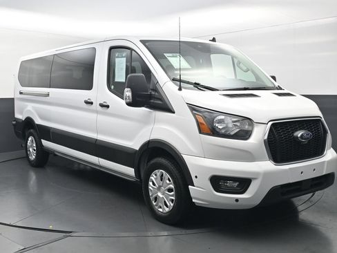 Used 2024 Ford Transit 350 XLT RWD image 3