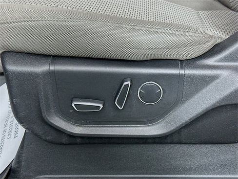 Used 2018 Ford F150 XLT w/ Equipment Group 302A Luxury image 19