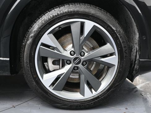 Used 2024 Audi Q4 e-tron Prestige w/ Black Optic Package image 14