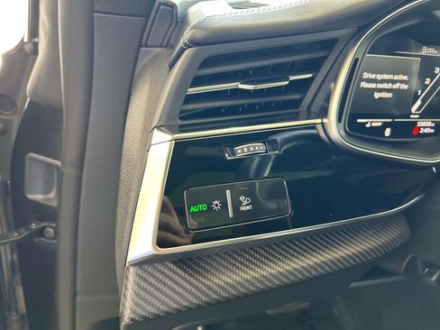 Used 2022 Audi RS Q8 AWD/4WD image 37