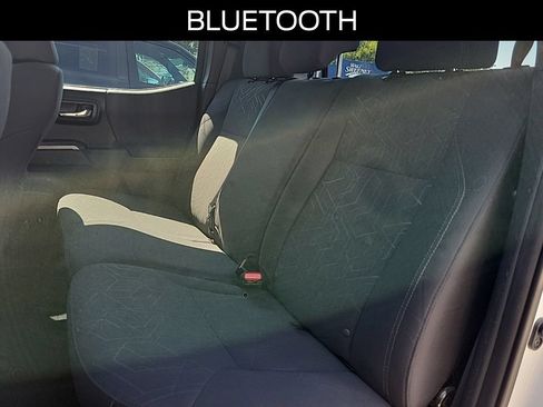 Used 2017 Toyota Tacoma TRD Sport w/ Tow Package (A/T) AWD/4WD image 10