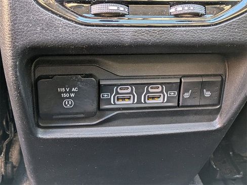 Certified 2022 Jeep Grand Cherokee Limited w/ Luxury Tech Group II image 24