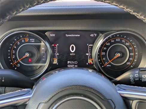 Used 2022 Jeep Wrangler Unlimited Sahara w/ Cold Weather Group image 29