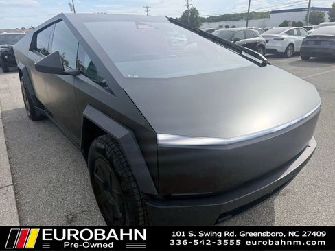 Used 2024 Tesla Cybertruck Cyberbeast AWD/4WD image 8