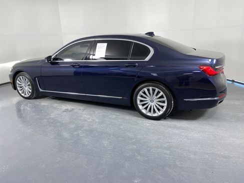 Used 2020 BMW 740i image 4