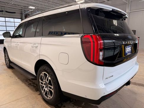 Used 2025 Ford Expedition Active image 5