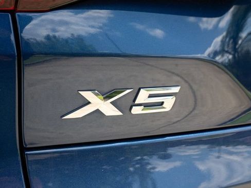 Used 2023 BMW X5 xDrive40i w/ Premium Package AWD/4WD image 13
