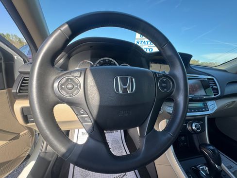 Used 2015 Honda Accord EX-L image 18