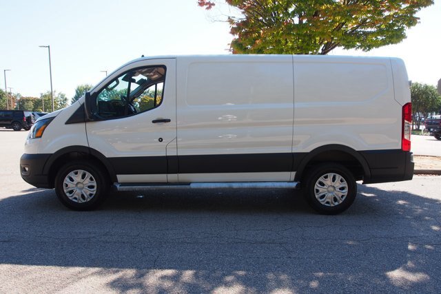 Certified 2025 Ford Transit 250 Low Roof w/ Exterior Upgrade Package RWD image 4