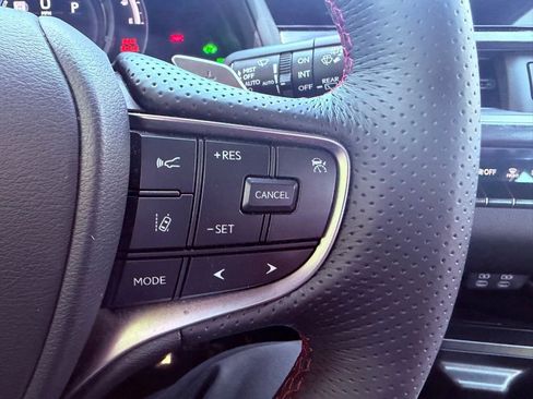 Used 2023 Lexus UX 250h F Sport image 22